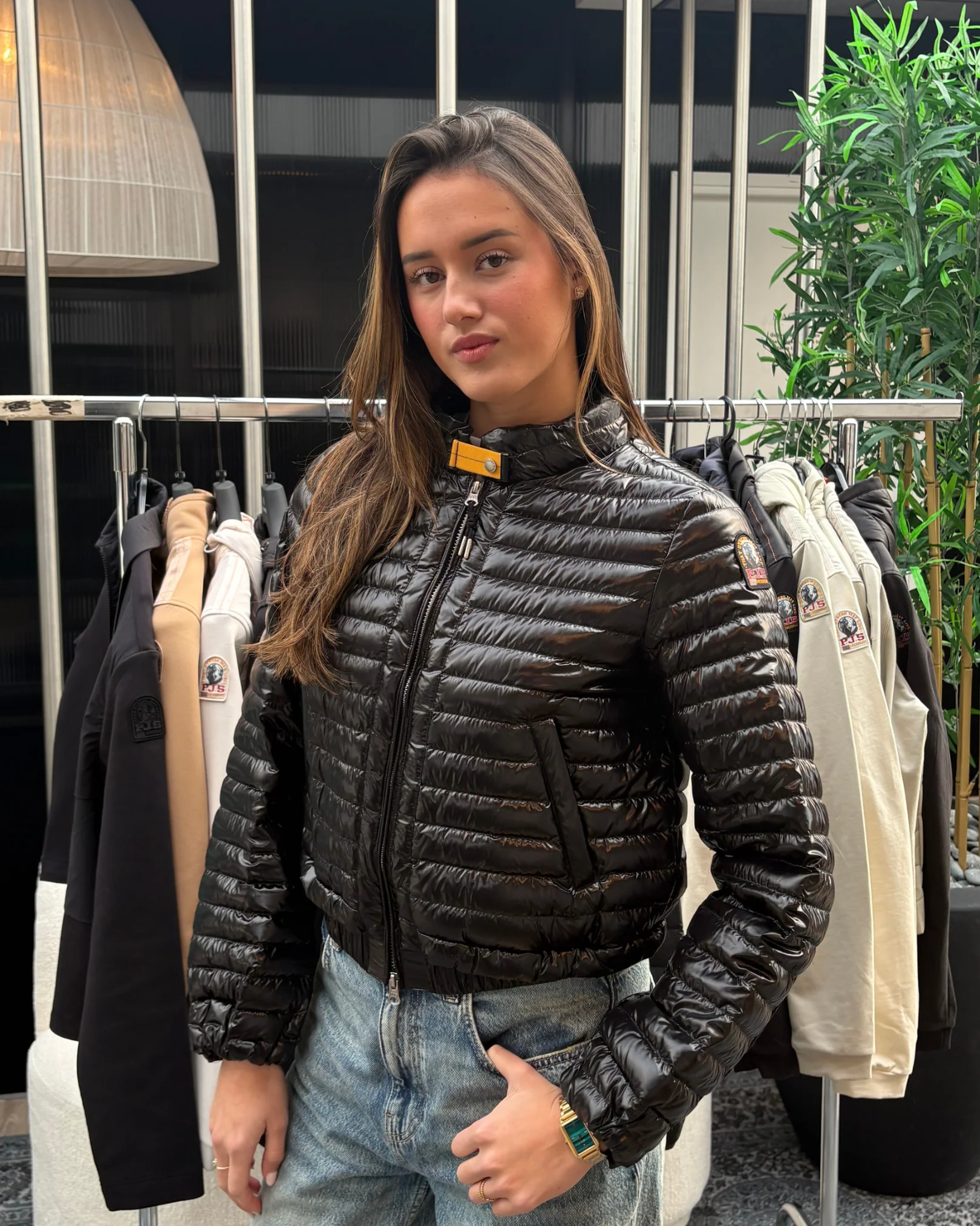 Akane Zomerjas - Image 2