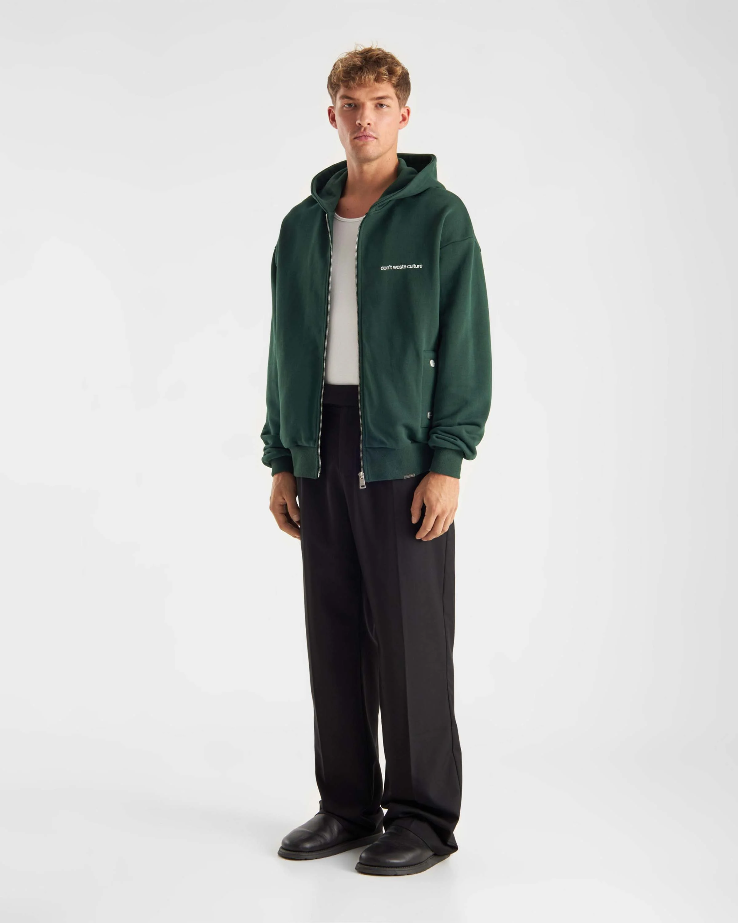 Ale Vest - Image 3