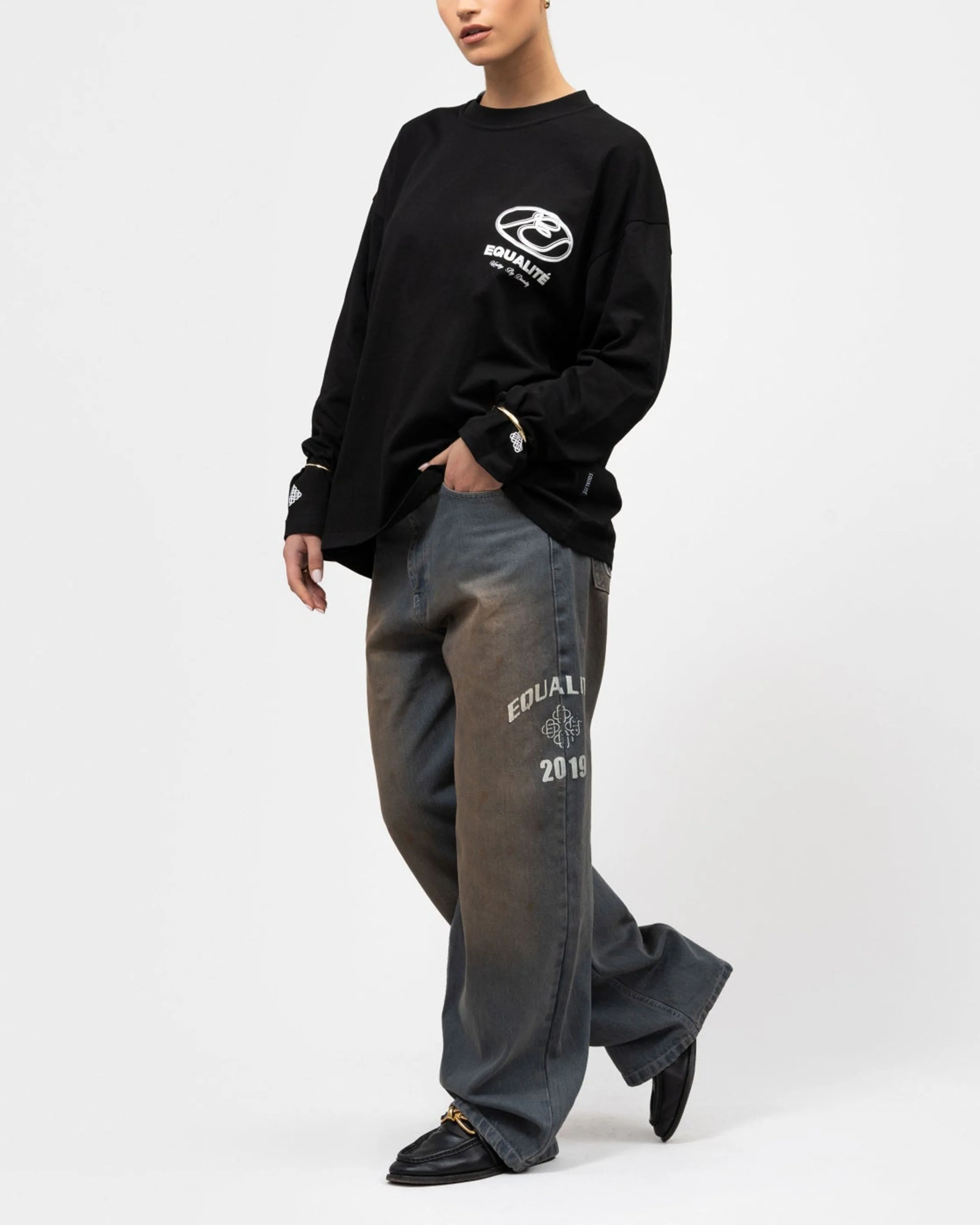 Arid Oversized Longsleeve T-Shirt - Image 3