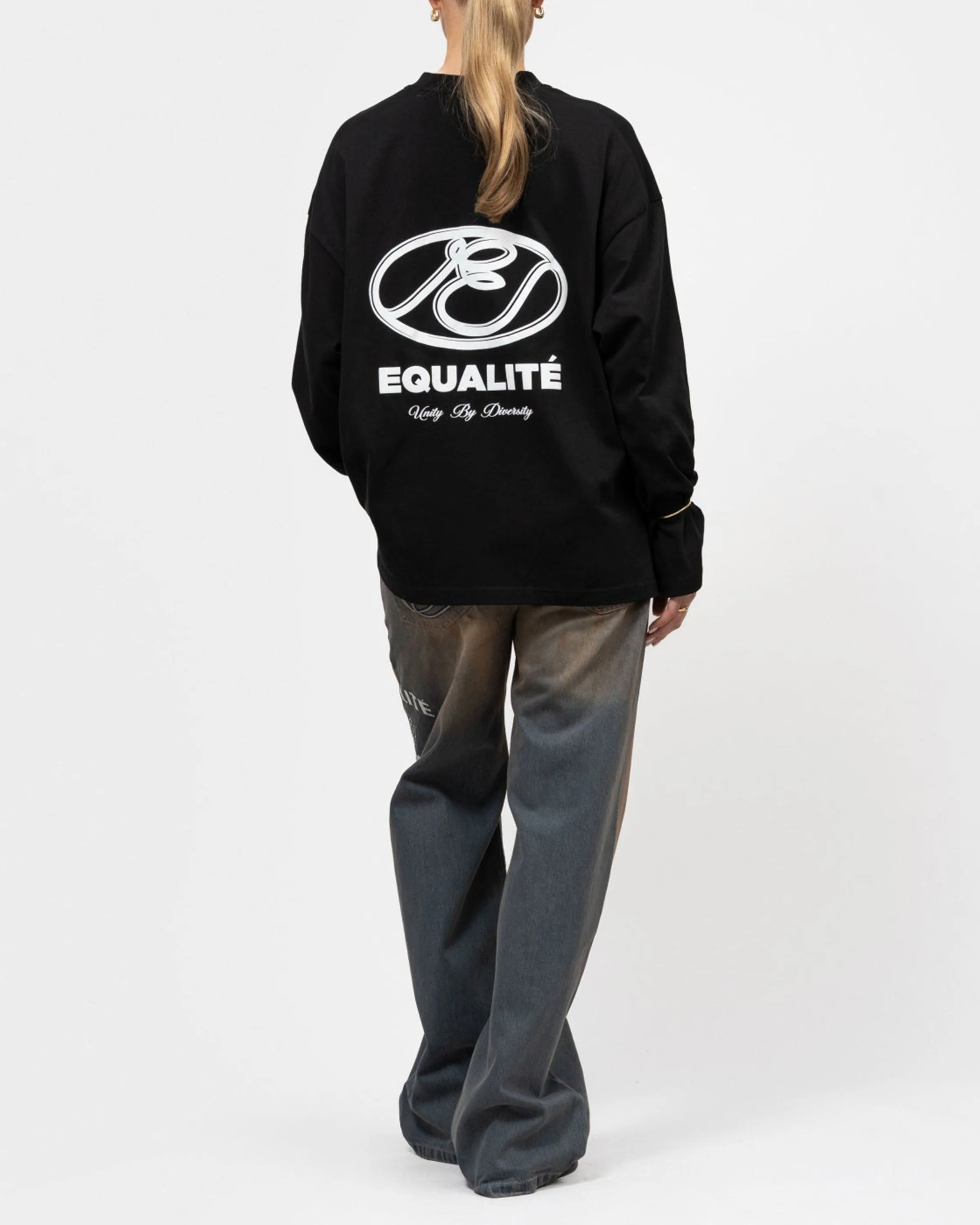 Arid Oversized Longsleeve T-Shirt - Image 4