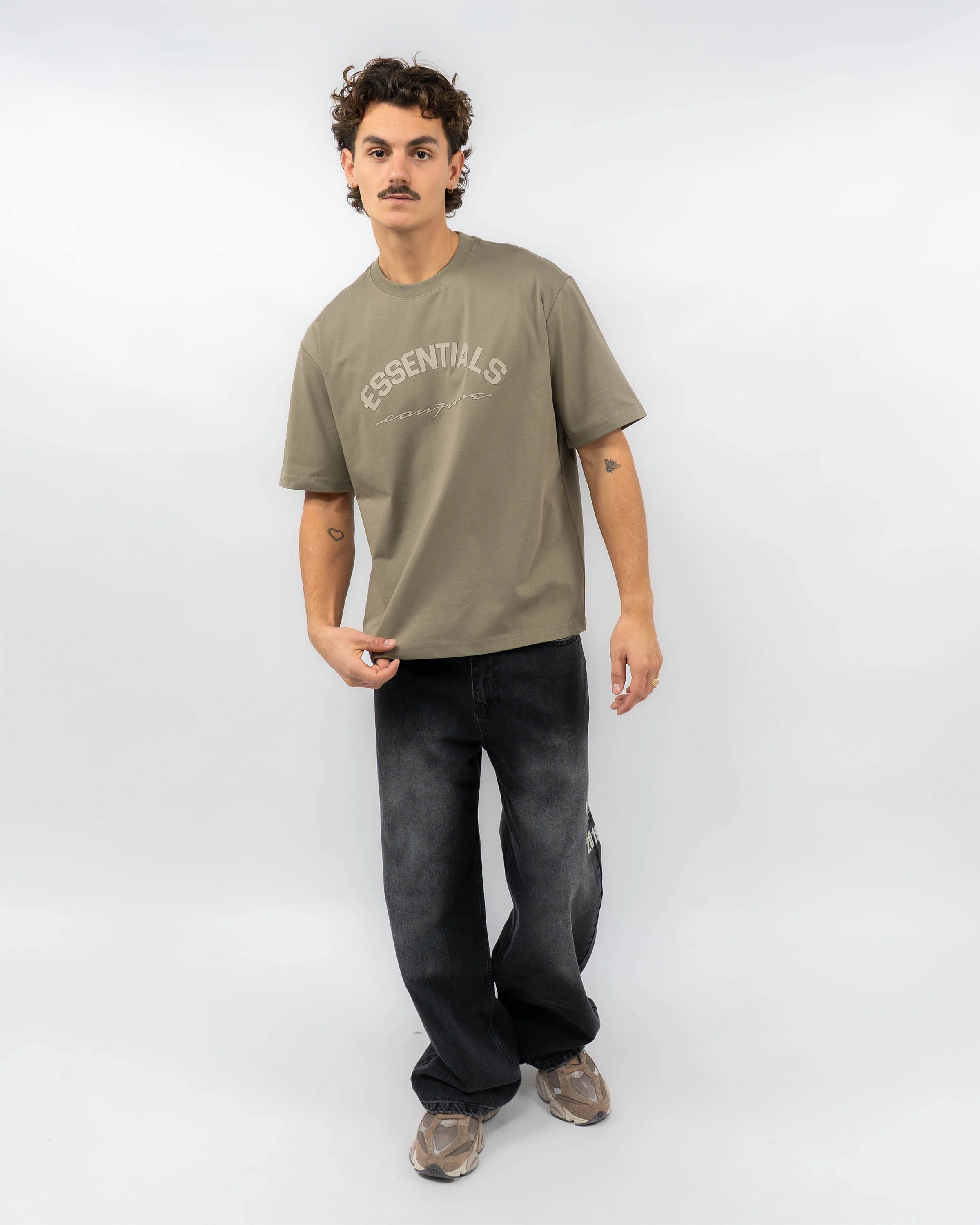 Basic Curve T-Shirt - Image 5