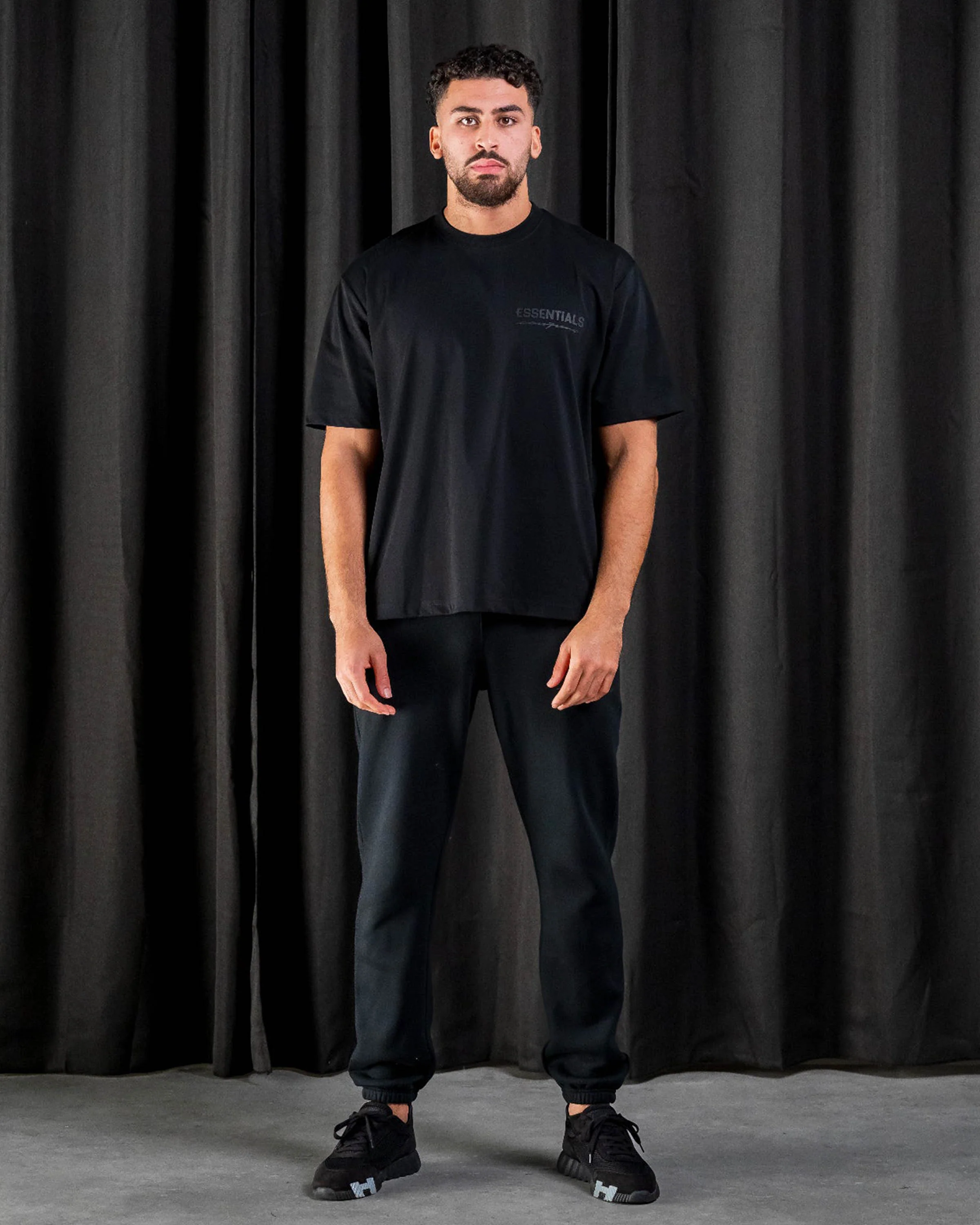 Basic Small Logo T-Shirt - Image 4