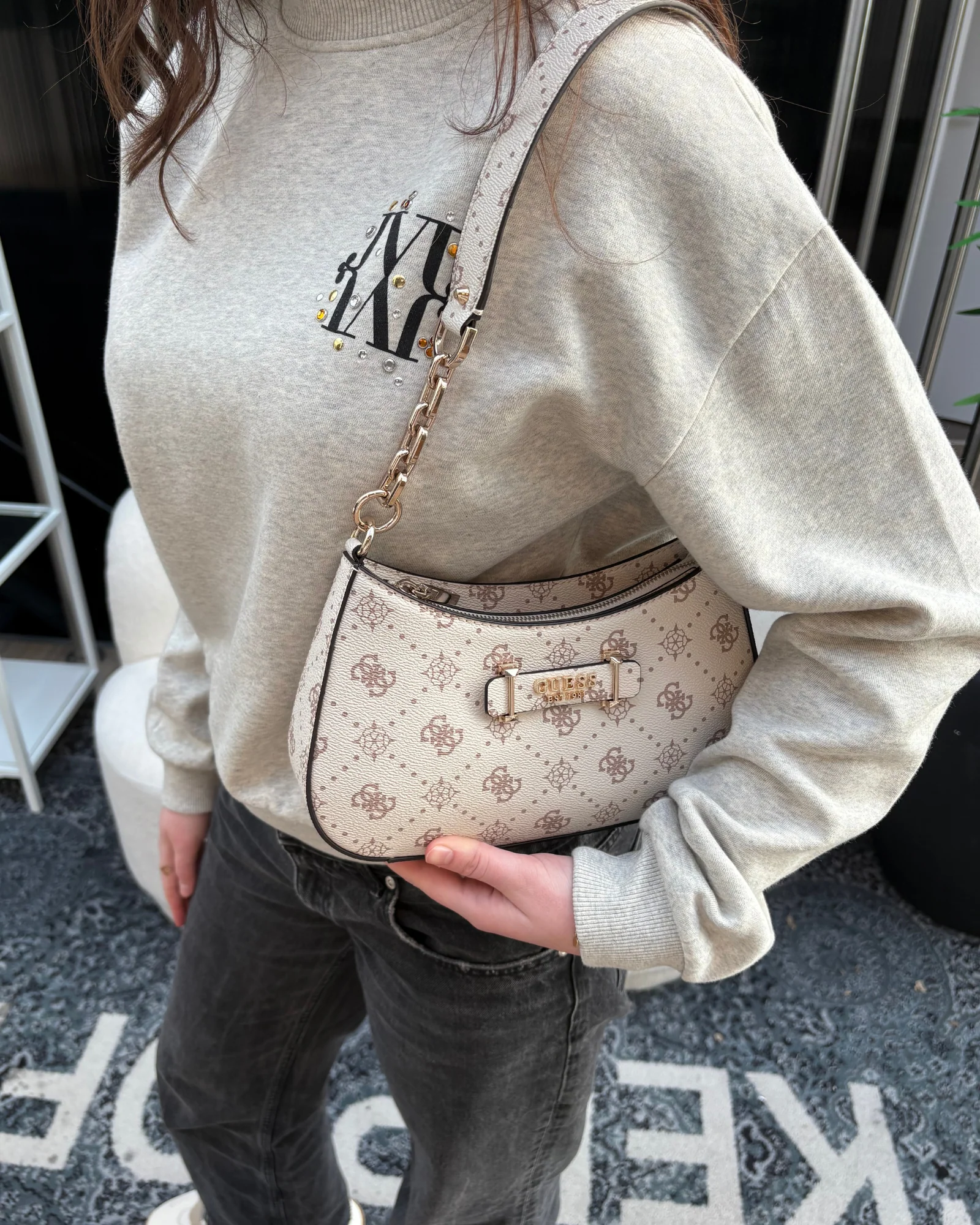 Carrie Logo Top Zip Schoudertas - Image 2
