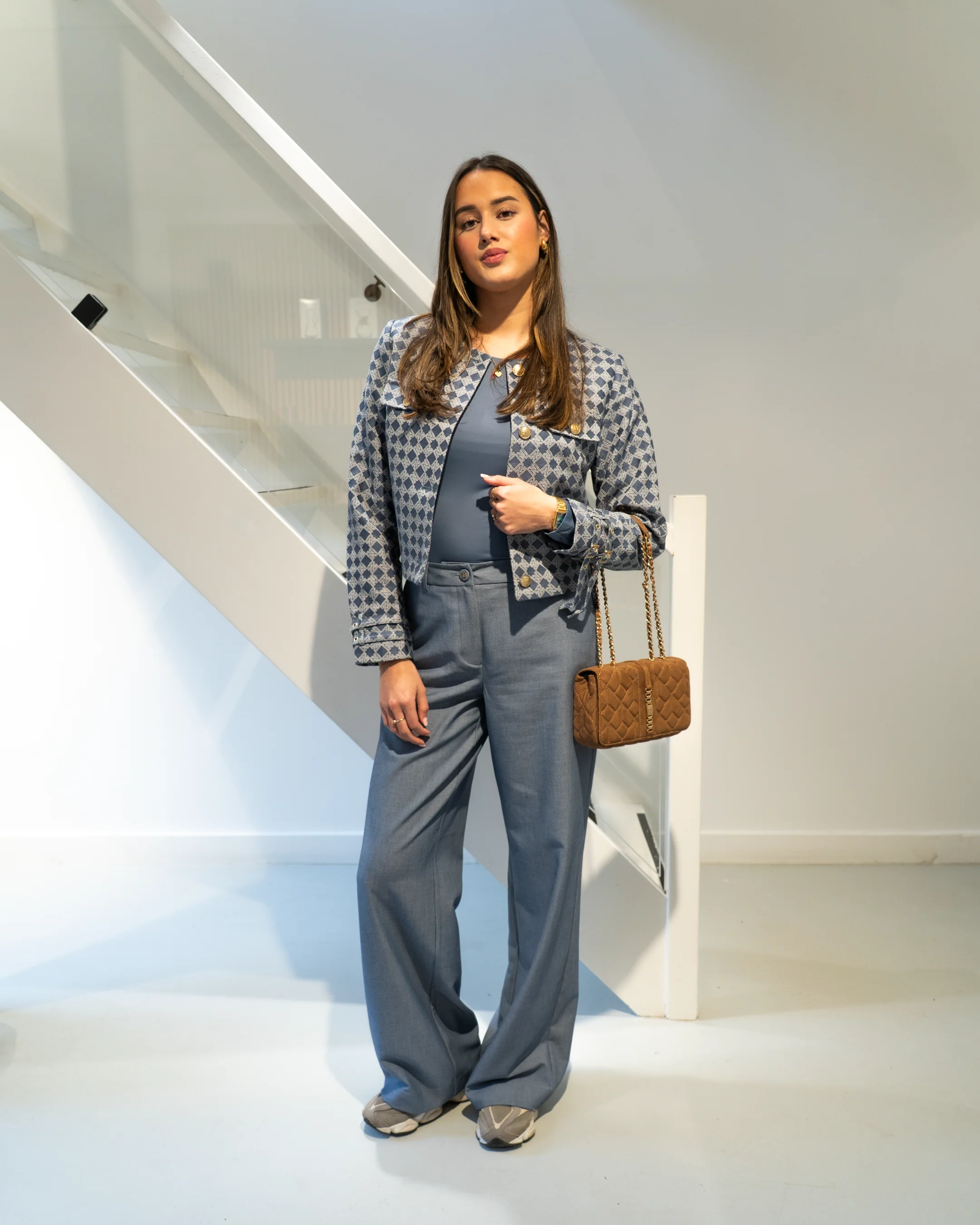 Parisa Broek - Image 2