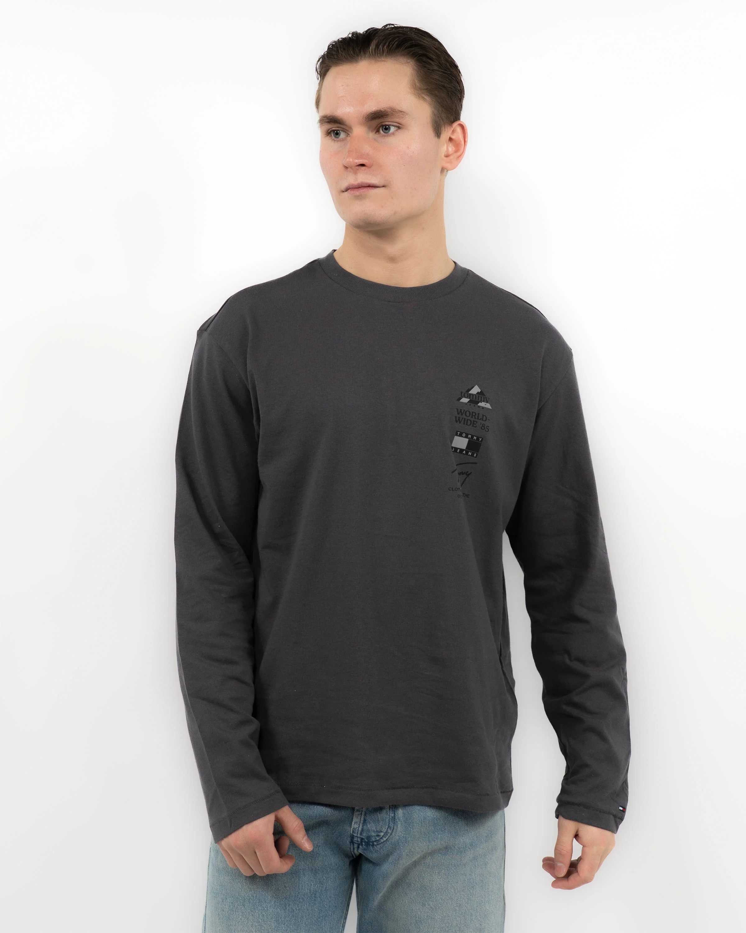 Peaks T-Shirt - Image 8