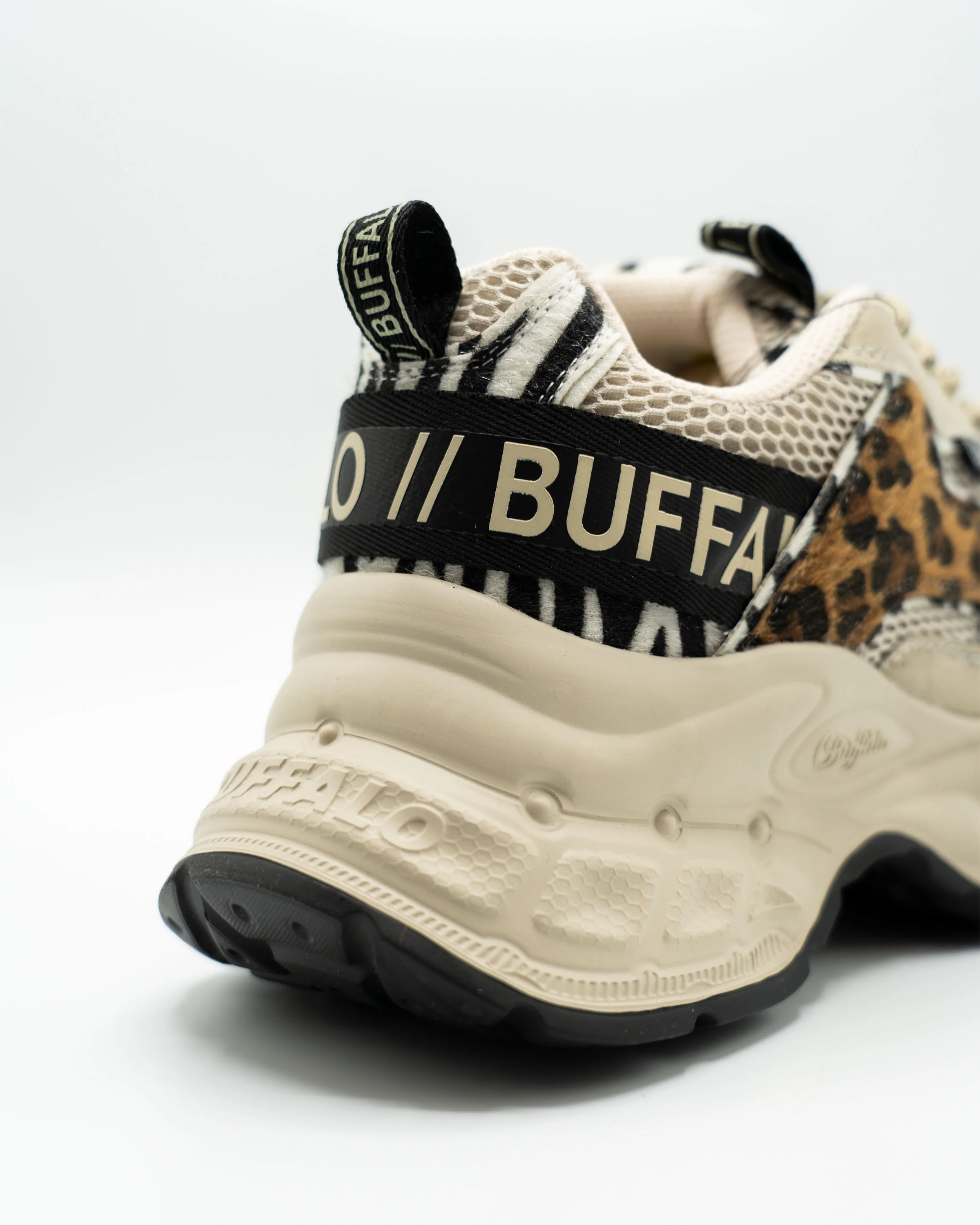 Yuno Sneakers - Image 7